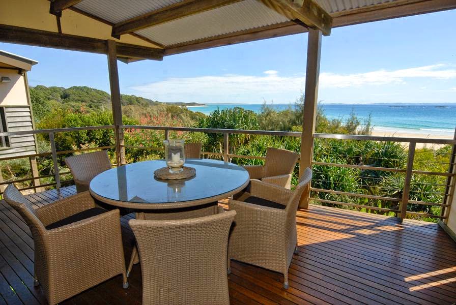 Discover Stradbroke Island Reservations | real estate agency | 21 Mooloomba Rd, Point Lookout QLD 4183, Australia | 0734153993 OR +61 7 3415 3993