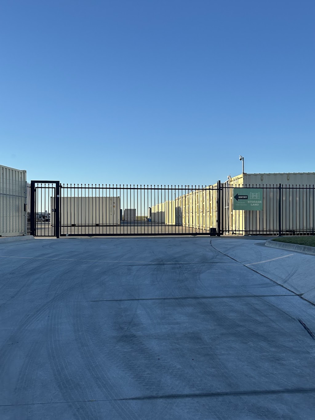 Storage Land | 675 Beaufighter Ave, Archerfield QLD 4108, Australia | Phone: 0452 043 647