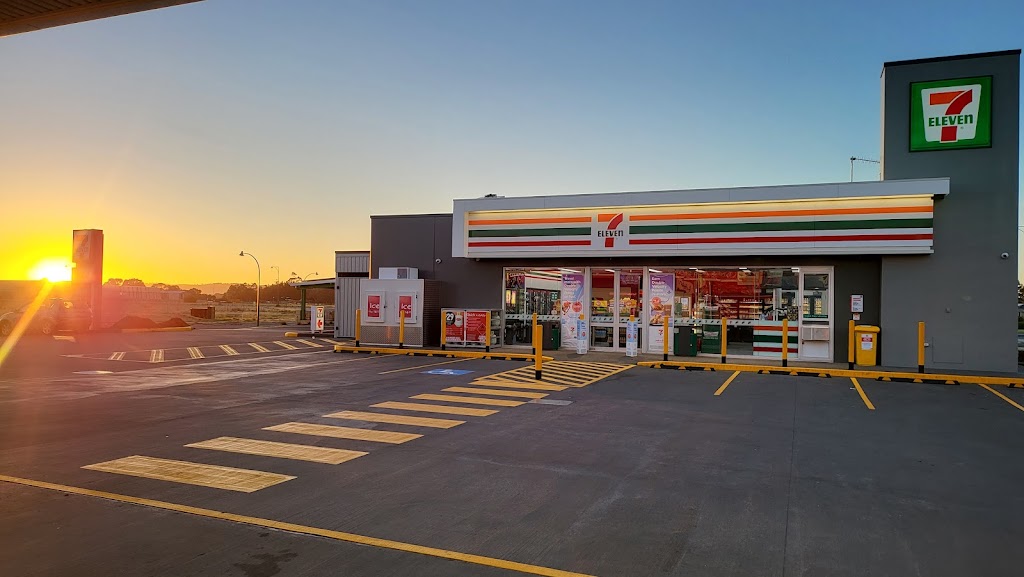 7-Eleven | gas station | 146 Grand Entrance, Australind WA 6233, Australia | 0473839718 OR +61 473 839 718