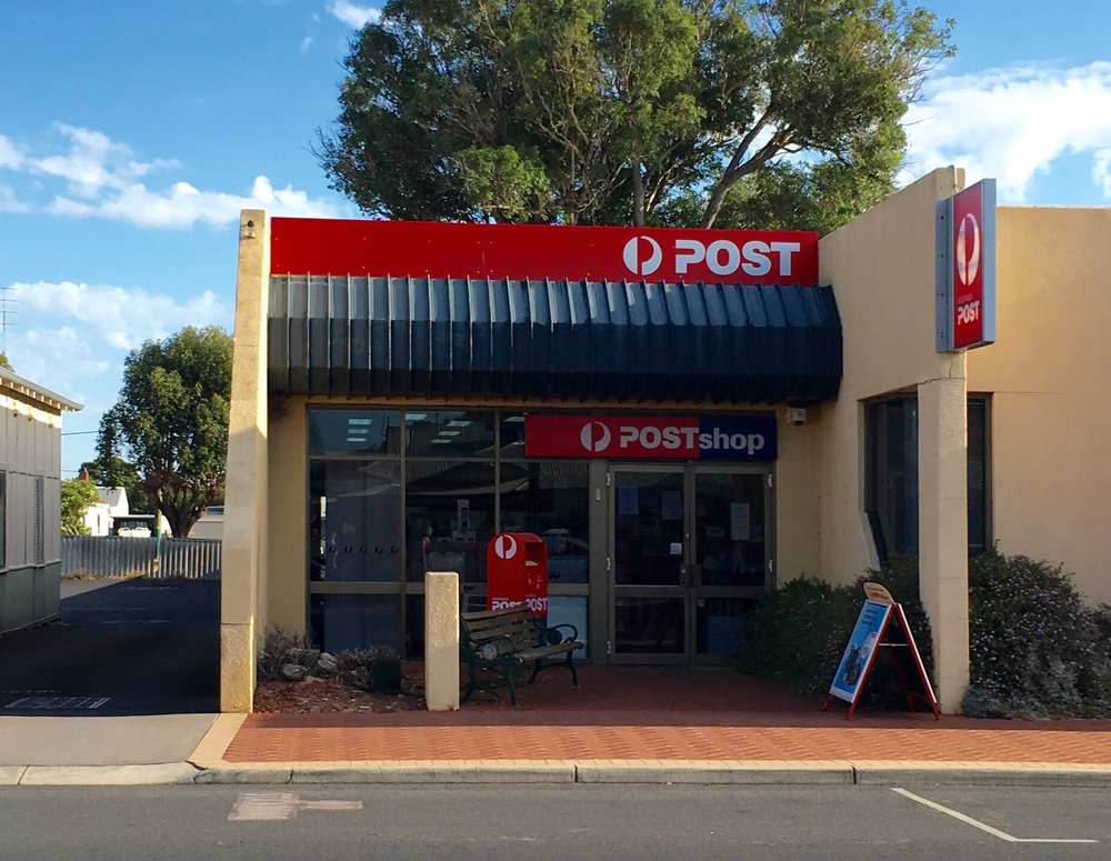 Australia Post Harvey Post Shop | post office | 99 Uduc Rd, Harvey WA 6220, Australia | 131318 OR +61 131318