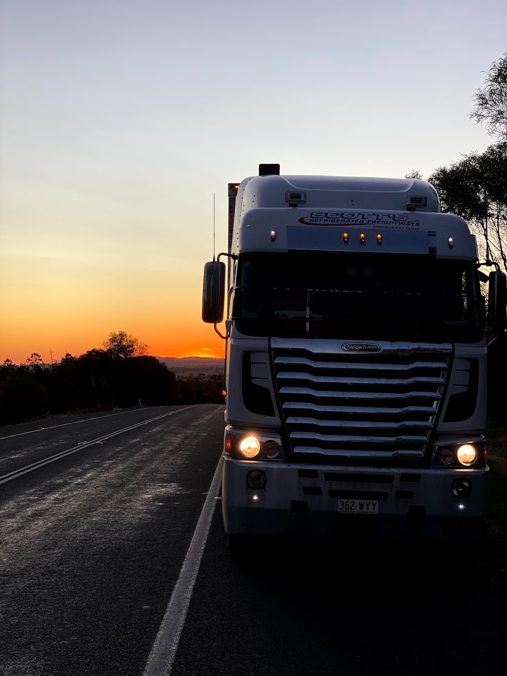 JAT Refrigerated Road Services |  | 470 Lytton Rd, Morningside QLD 4170, Australia | 0733936800 OR +61 7 3393 6800