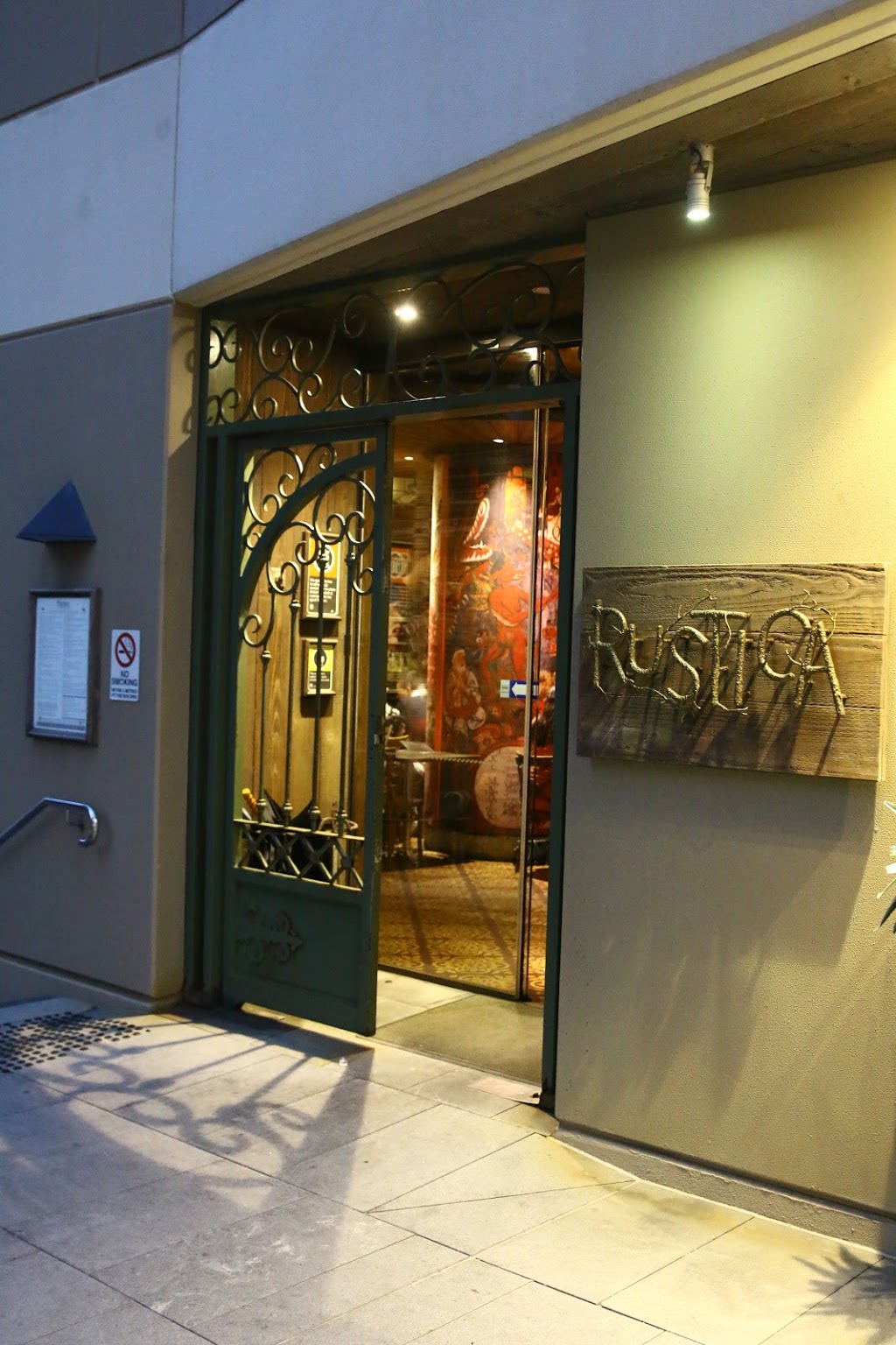 Rustica Newcastle Beach | restaurant | 2/1 King St, Newcastle NSW 2300, Australia | 0249293333 OR +61 2 4929 3333