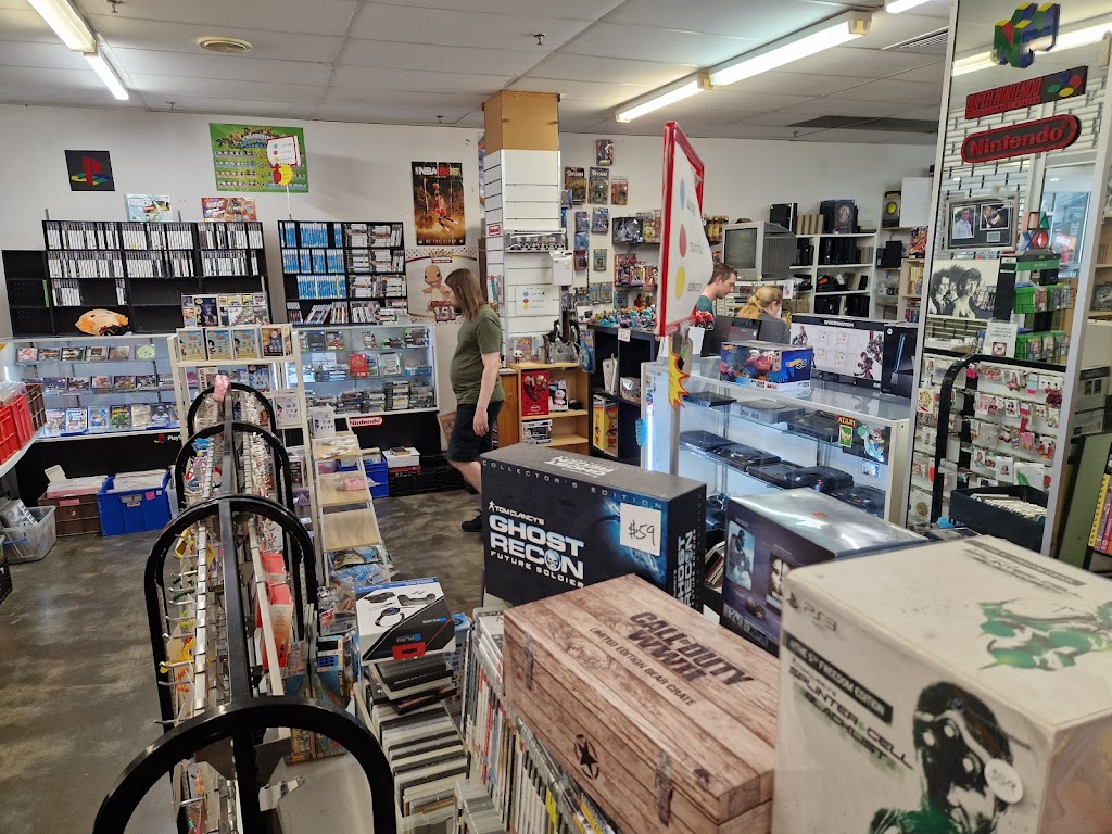 Eddies Retro | 700 Logan Rd, Greenslopes QLD 4120, Australia | Phone: 0481 876 264