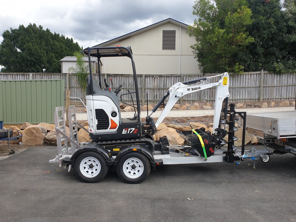 Earthworx & Hire | 59 Bridges Rd, Morayfield QLD 4506, Australia | Phone: 0410 790 176