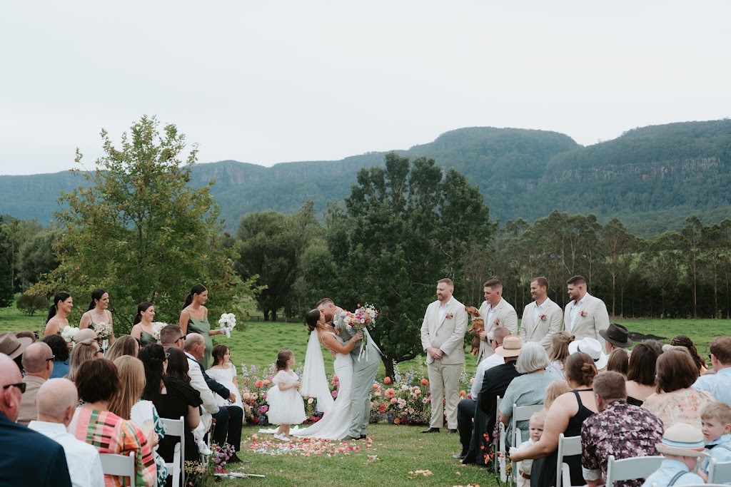 THE BARN ON MELROSS | Barrengarry NSW 2577, Australia | Phone: 0401 178 104