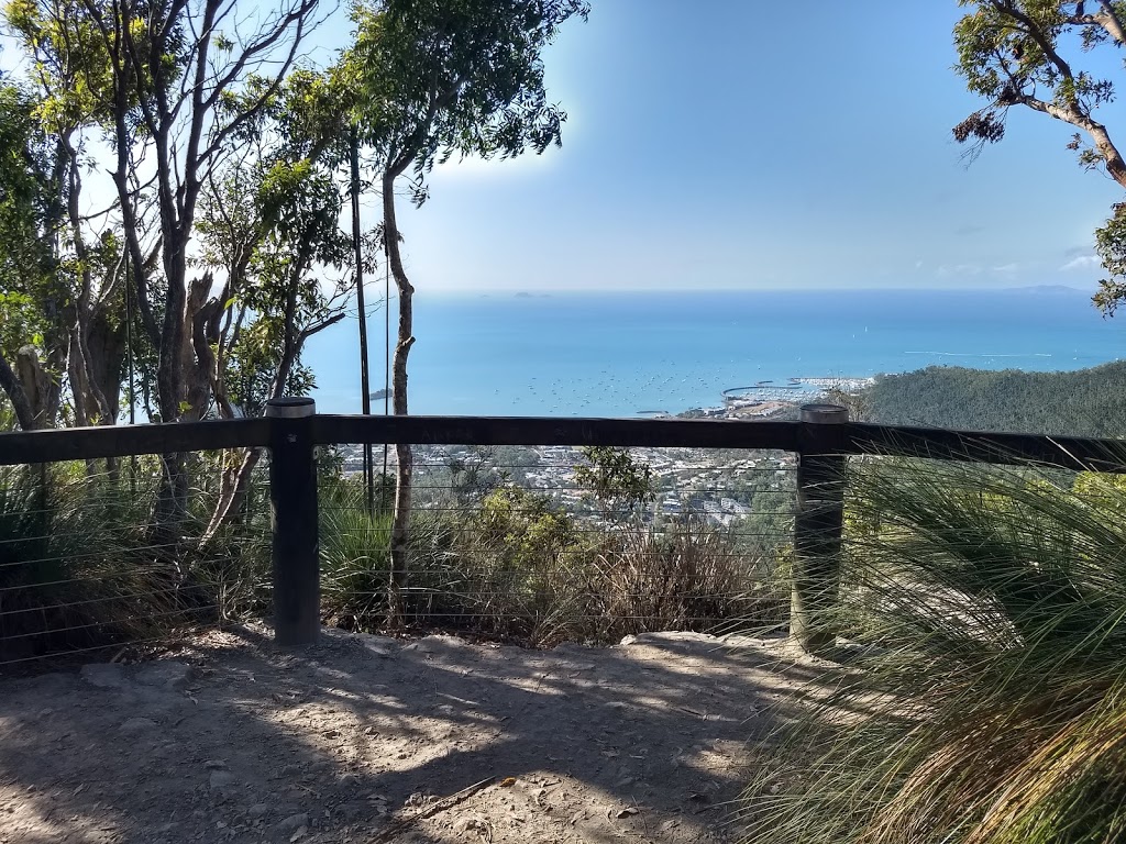 Honeyeater Lookout | park | Cape Conway QLD 4800, Australia | 0481820444 OR +61 481 820 444