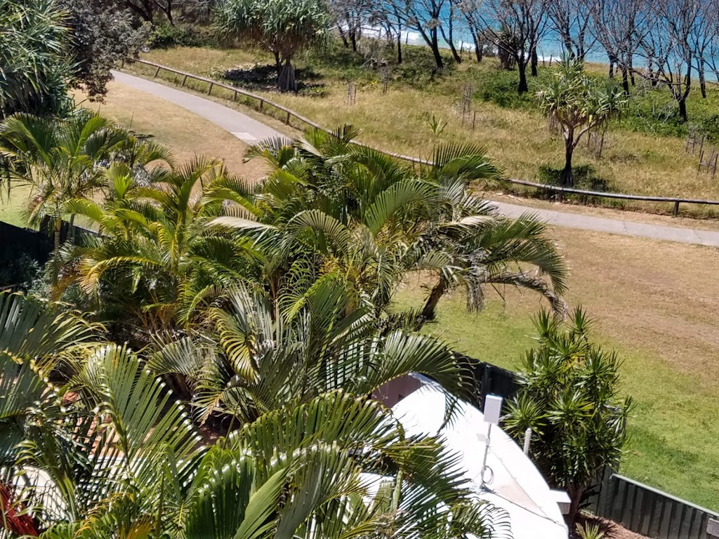 Surfside on the Beach Holiday Apartments | Lowanna Dr, Buddina QLD 4575, Australia | Phone: 1800 802 305