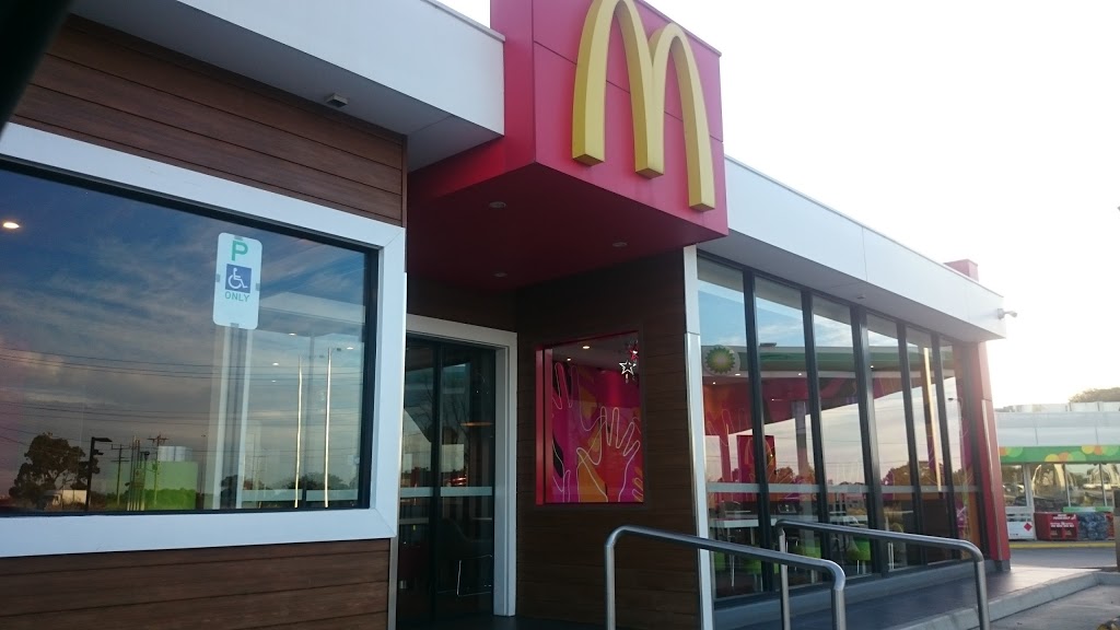 McDonalds Wollert | cafe | 110 Harvest Home Rd, Wollert VIC 3750, Australia | 0394091724 OR +61 3 9409 1724