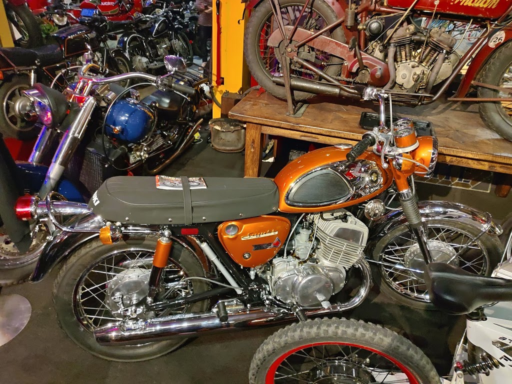 Antique Motorcycles | store | 1 Grange Rd, Cheltenham VIC 3192, Australia | 0395839922 OR +61 3 9583 9922