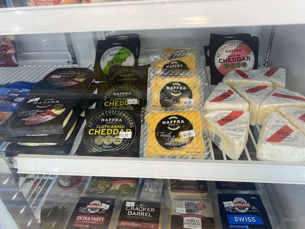 Warung Kita | 3/50 Metung Rd, Metung VIC 3904, Australia | Phone: 0481 600 523