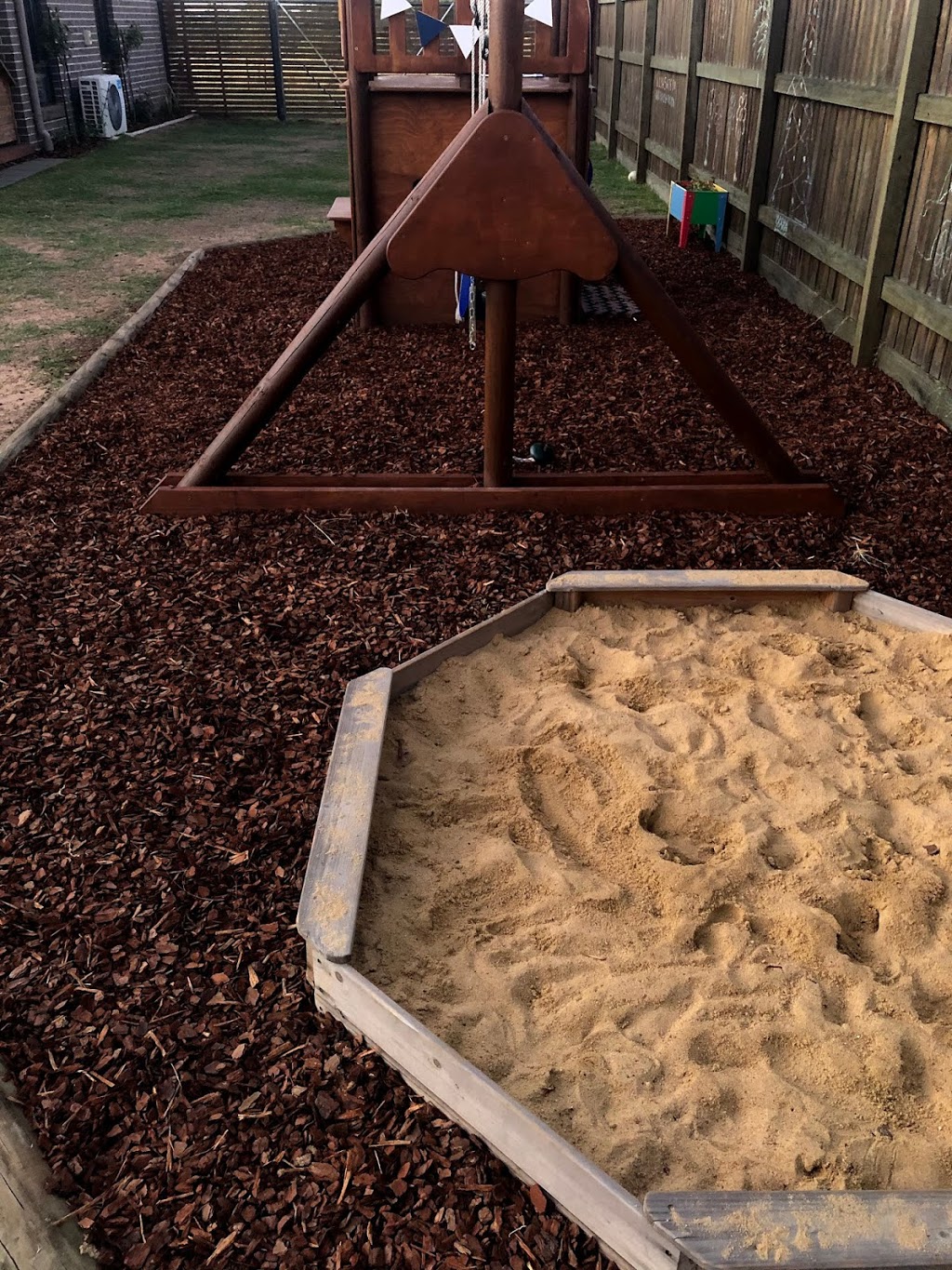 Downs Sand Gravel & Landscape Supplies | 23- 25 Ball Street and 722-732 greenwattle street, Toowoomba City QLD 4350, Australia | Phone: (07) 4637 2179