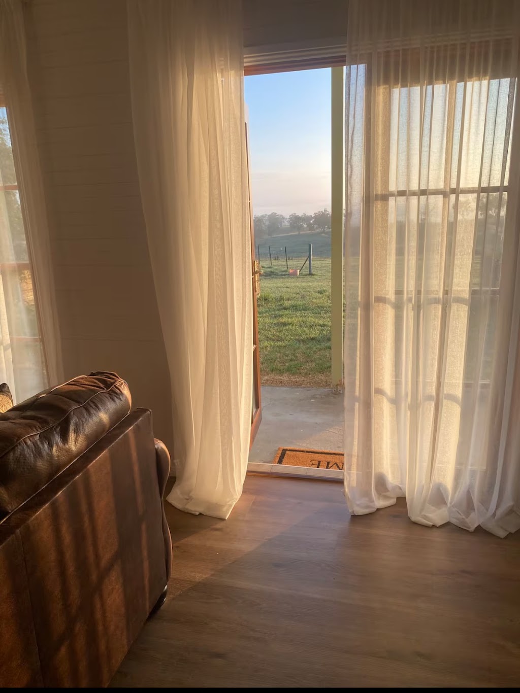 Red Hill Farmstay | 1554 Mid Western Hwy, Evans Plains NSW 2795, Australia | Phone: 0412 621 554