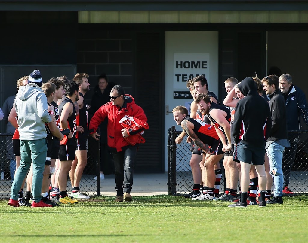 Frankston Dolphins Football Netball Club | Overport Park, Overport Rd, Frankston South VIC 3199, Australia | Phone: 0417 755 800