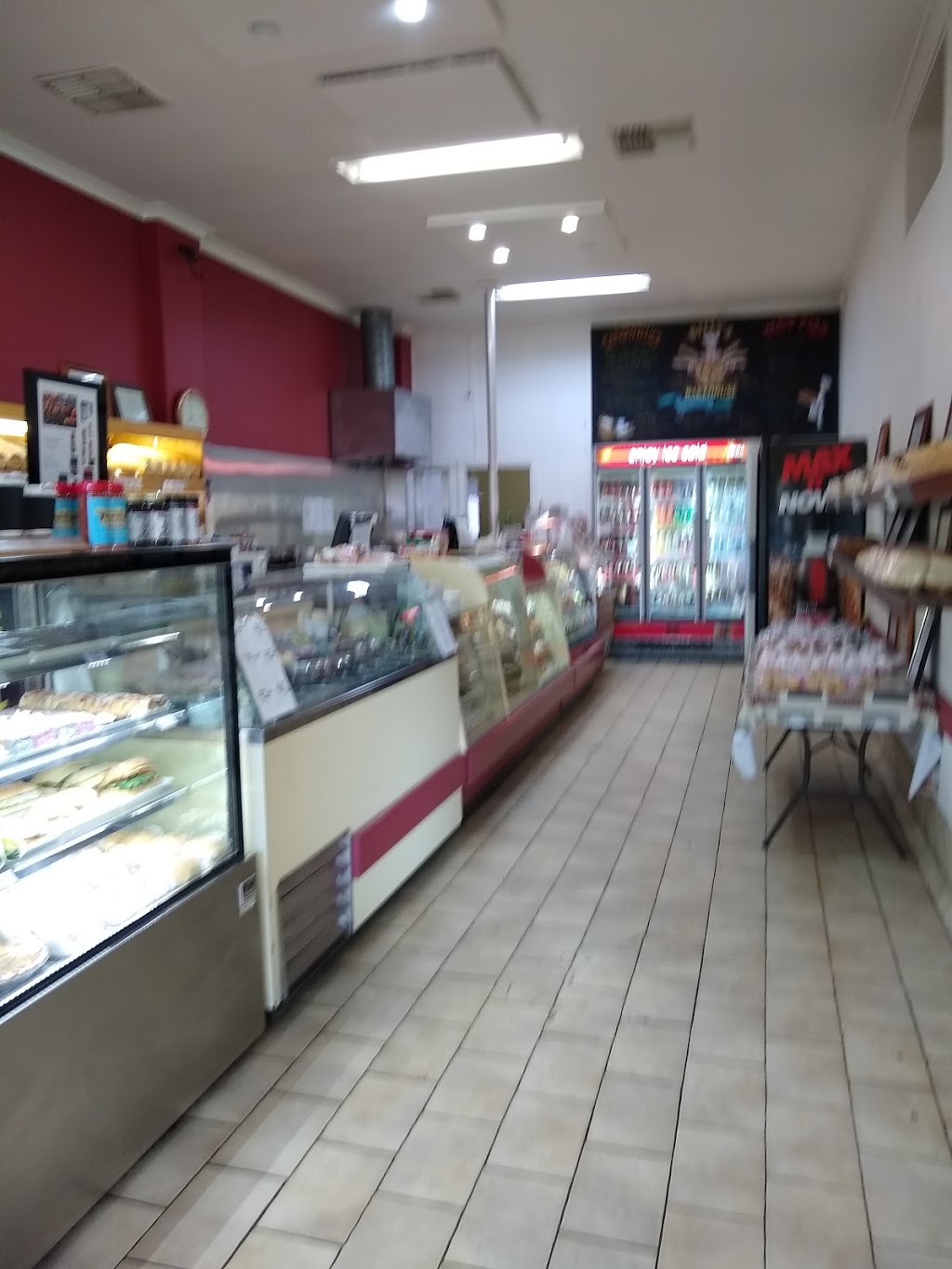 Billys Bakehouse & Tea Rooms | bakery | 52 McLennan St, Mooroopna VIC 3629, Australia | 0358252649 OR +61 3 5825 2649