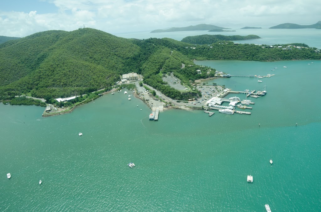 Air Whitsunday Seaplanes | Main Terminal, Whitsunday Coast Airport, Lascelles Ave, Gunyarra QLD 4800, Australia | Phone: (07) 4946 9111