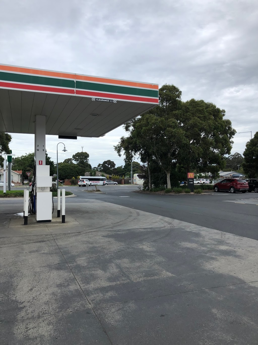 7-Eleven Bayswater | gas station | 254 - 300 Canterbury Road & Cnr, Bayswater Rd, Bayswater North VIC 3153, Australia | 0397203127 OR +61 3 9720 3127