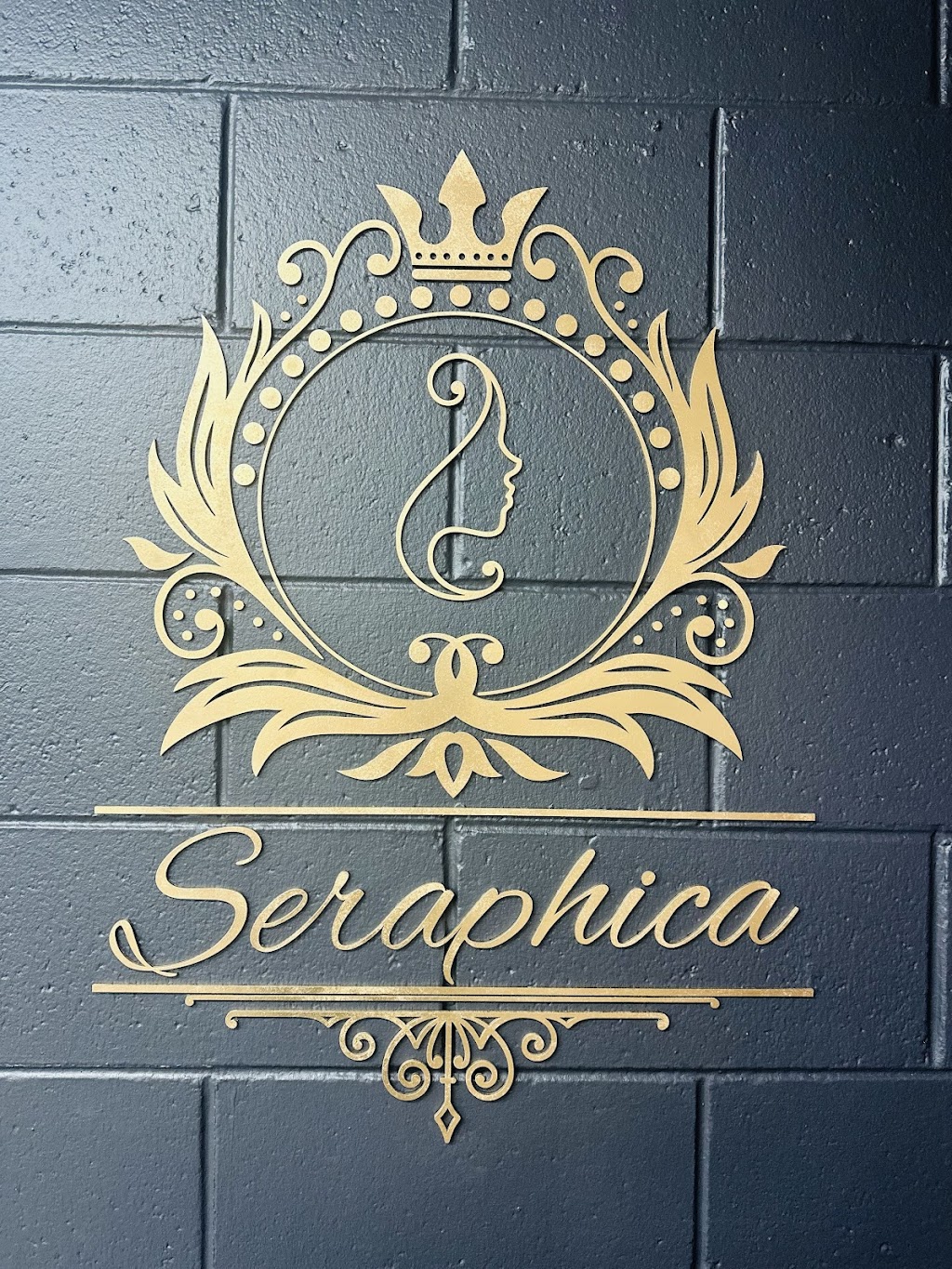 Seraphica | 7 Leichhardt Dr, Middlemount QLD 4746, Australia | Phone: 0458 723 971