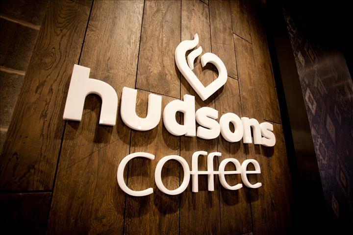 Hudsons Coffee | cafe | Custom House Lane, 15 William St, Melbourne VIC 3000, Australia | 0396207809 OR +61 3 9620 7809