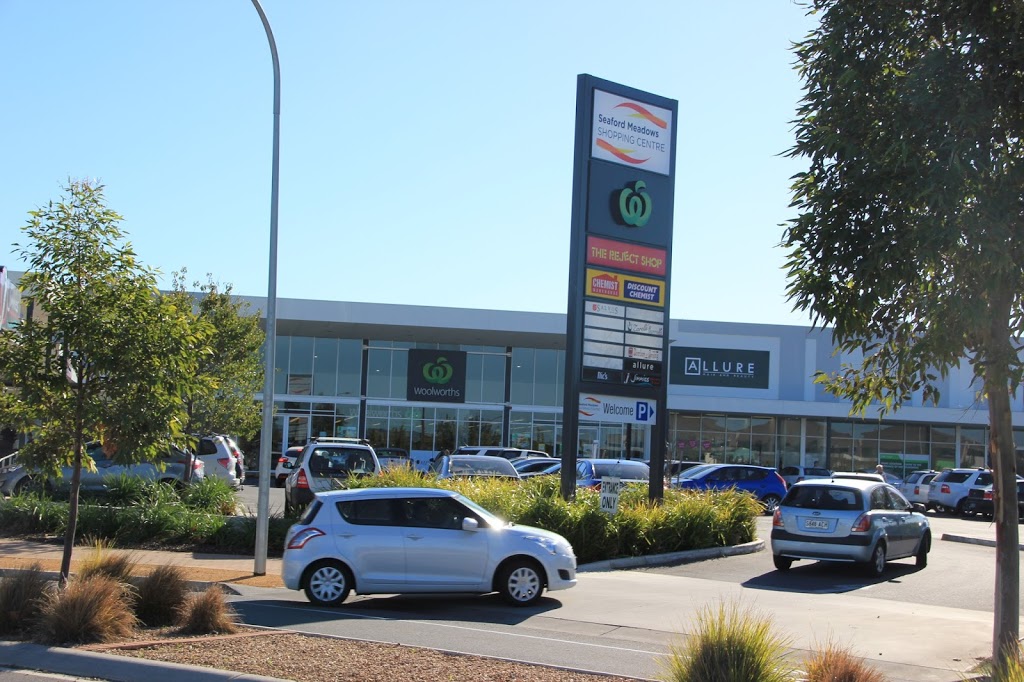 Seaford Meadows Shopping Centre | shopping mall | Grand Blvd & Bitts Rd, Seaford Meadows SA 5169, Australia | 0398318966 OR +61 3 9831 8966