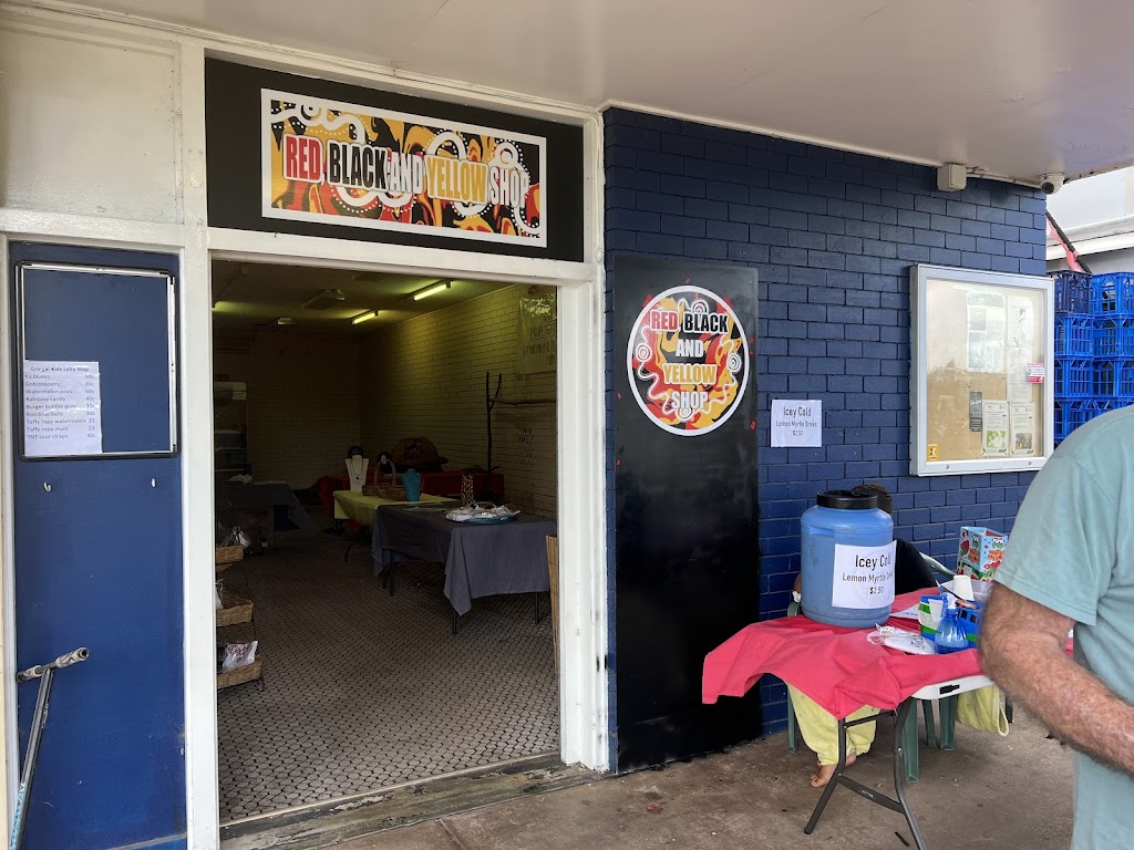 Red Black And Yellow Shop | 5 Ballow Rd, Dunwich QLD 4183, Australia | Phone: 0436 290 123