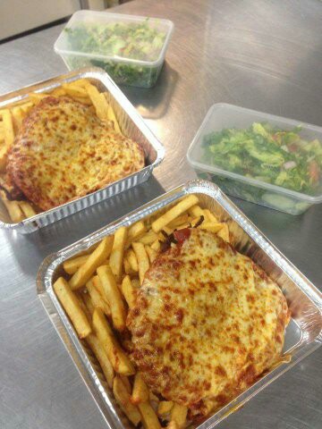 Daves Pizza and Pasta | meal delivery | 658 Warburton Hwy, Seville VIC 3139, Australia | 0359644200 OR +61 3 5964 4200