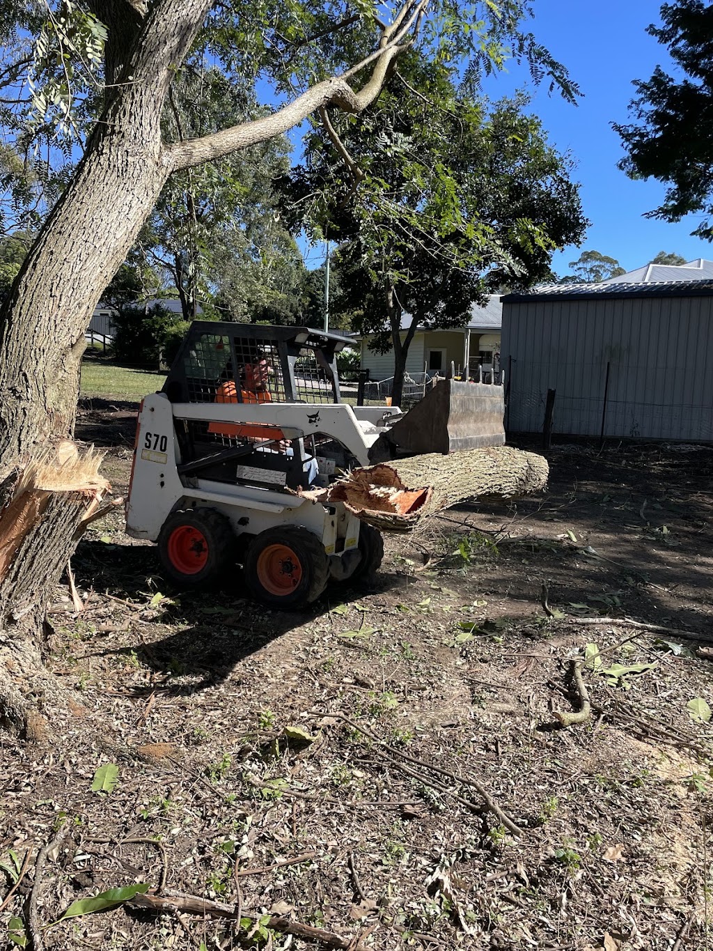 Digger Bro | Elwood Rise Vista, DAguilar QLD 4514, Australia | Phone: 0404 426 049