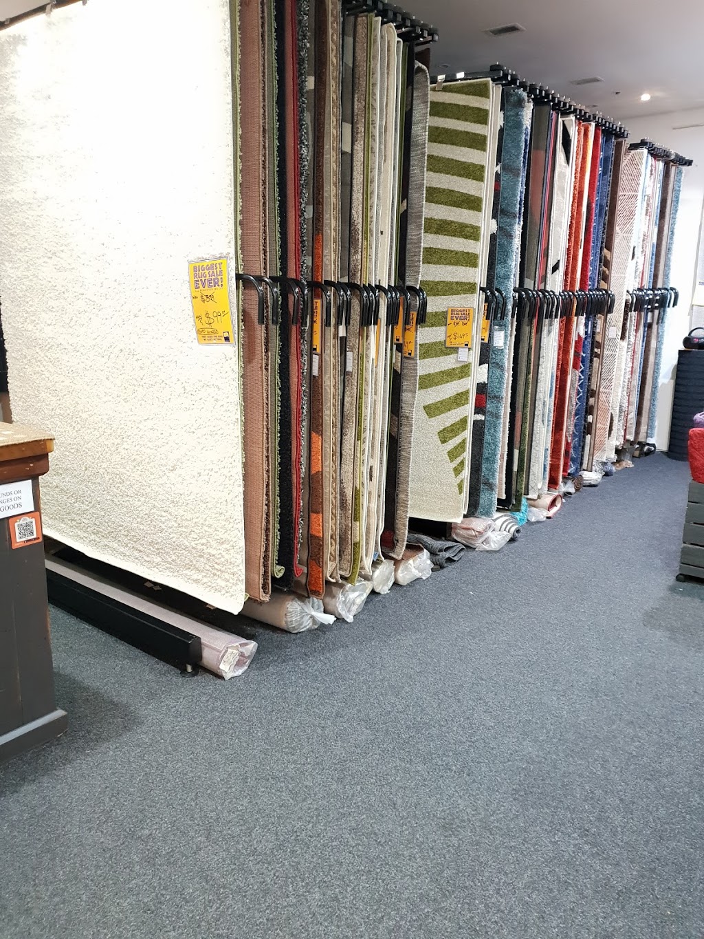 Rugs 4 Less Australia | Capalaba Park Shopping Centre Cnr Mount Cotton Rd and, Redland Bay Rd, Capalaba QLD 4157, Australia | Phone: (07) 3823 1269