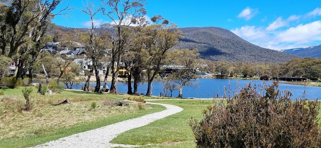 Perrotta’s Italian + Bar (at Lake Crackenback) | 1650 Alpine Way, Crackenback NSW 2627, Australia | Phone: 0408 536 191