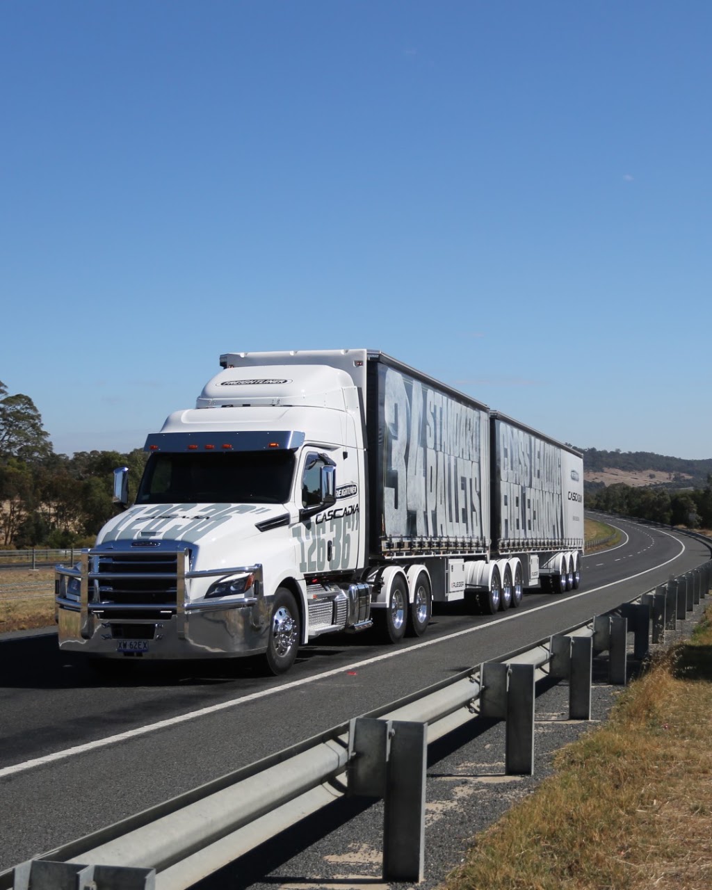 Daimler Trucks Geelong | 35-45 Technology Cl, Corio VIC 3214, Australia | Phone: (03) 5278 9844