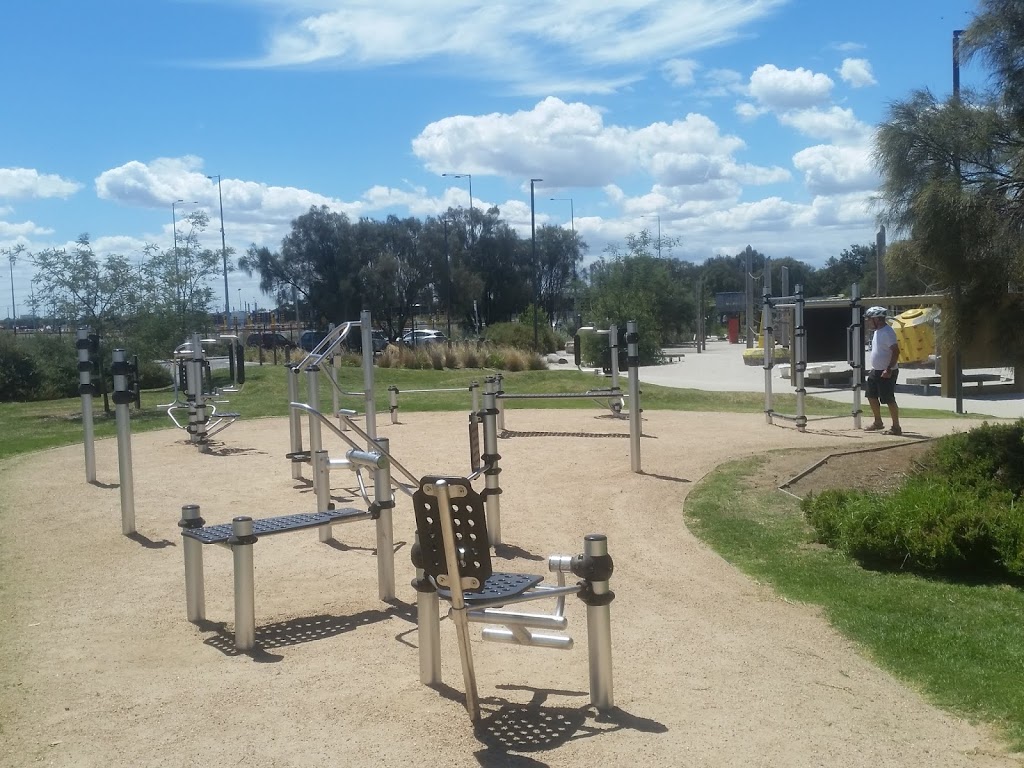Outdoor Fitness Station, Perce White Reserve | Port Melbourne VIC 3207, Australia