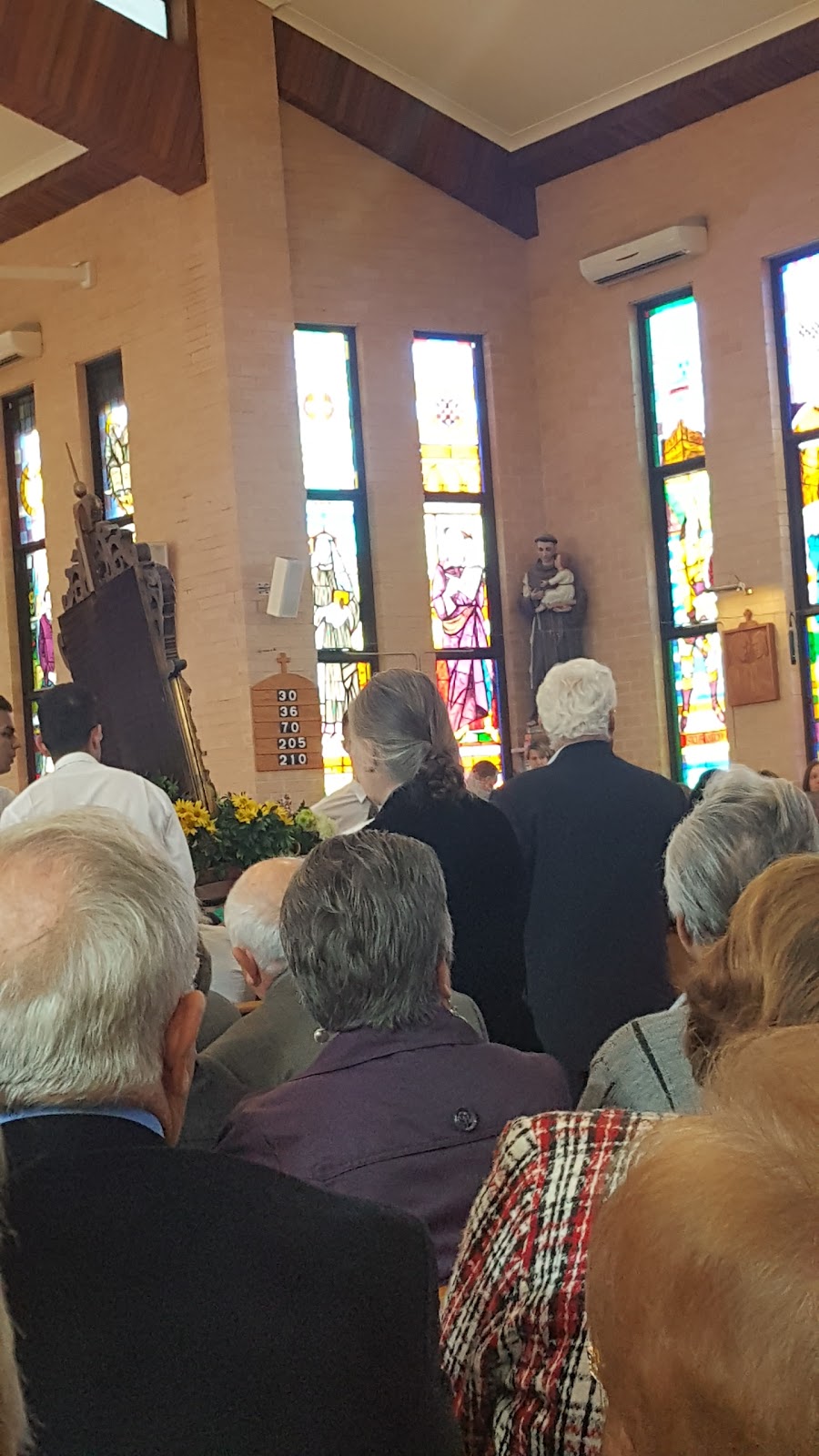Croatian Catholic Church Priests | 86-90 Brisbane Rd, St Johns Park NSW 2176, Australia | Phone: (02) 9610 6770