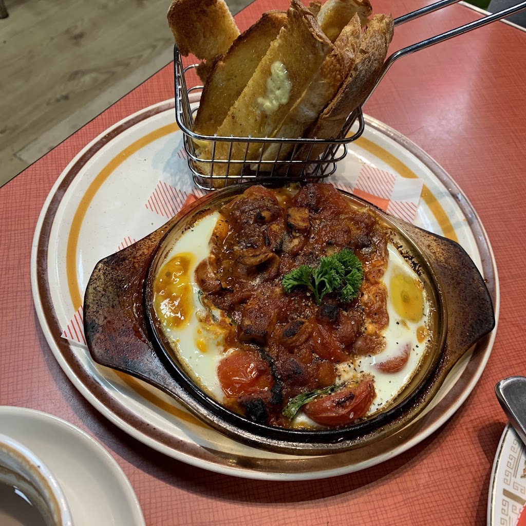 Bettys Red Star Cafe | 20A Sturt St, Ballarat Central VIC 3350, Australia | Phone: (03) 4327 6733