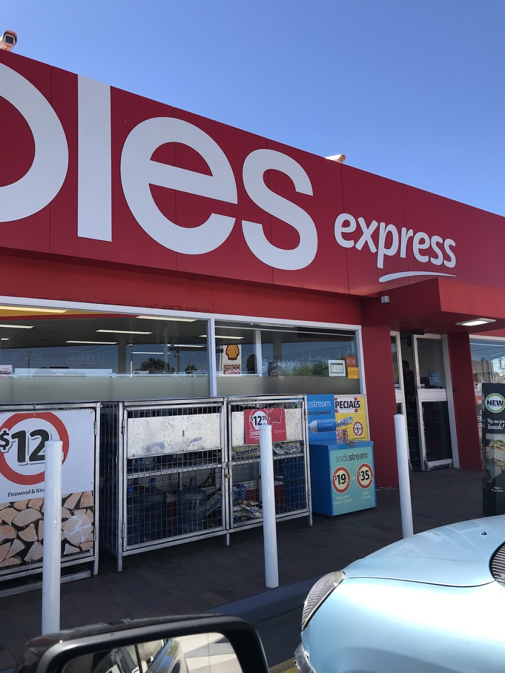 Coles Express | gas station | 385-389 Heatherdale Road &, Canterbury Rd, Ringwood VIC 3134, Australia | 1800656055 OR +61 1800 656 055