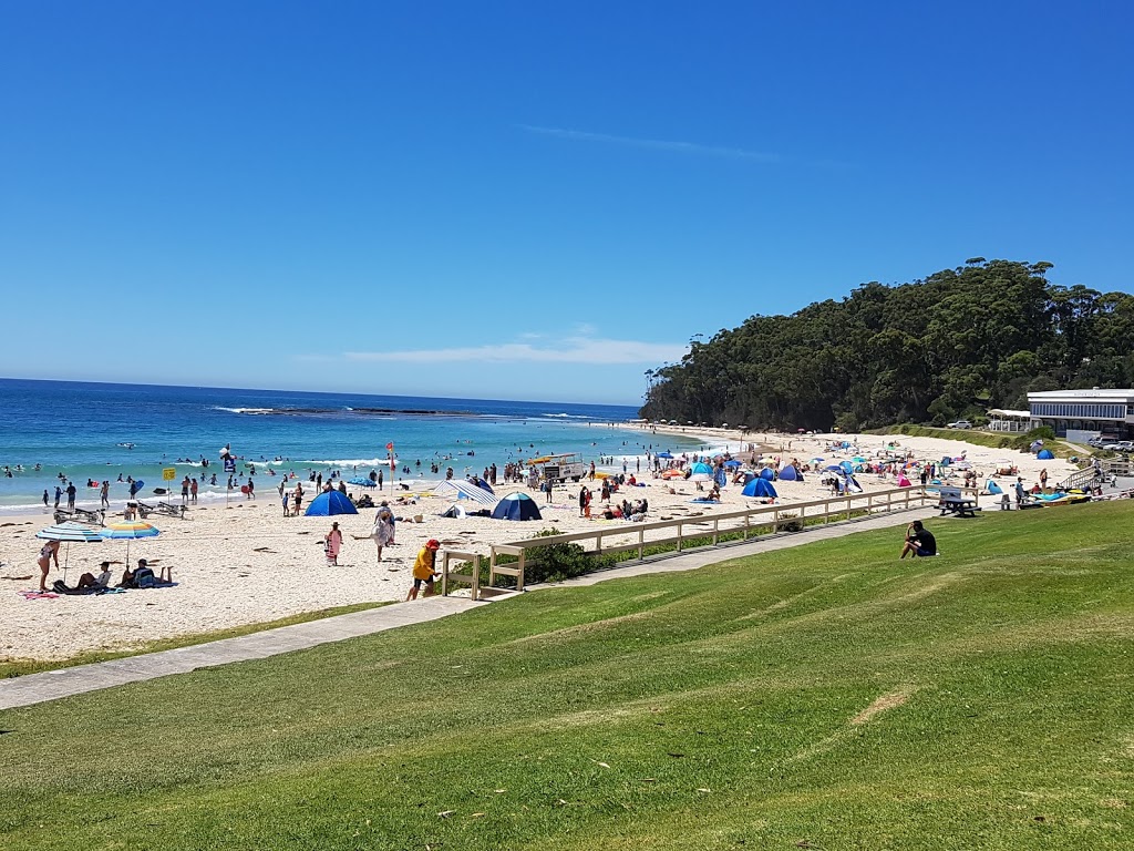 Collers Beach | park | Mollymook NSW 2539, Australia
