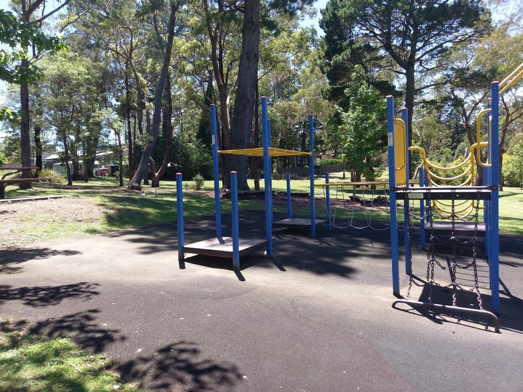 Bullaburra Village Green | park | Noble St, Bullaburra NSW 2784, Australia