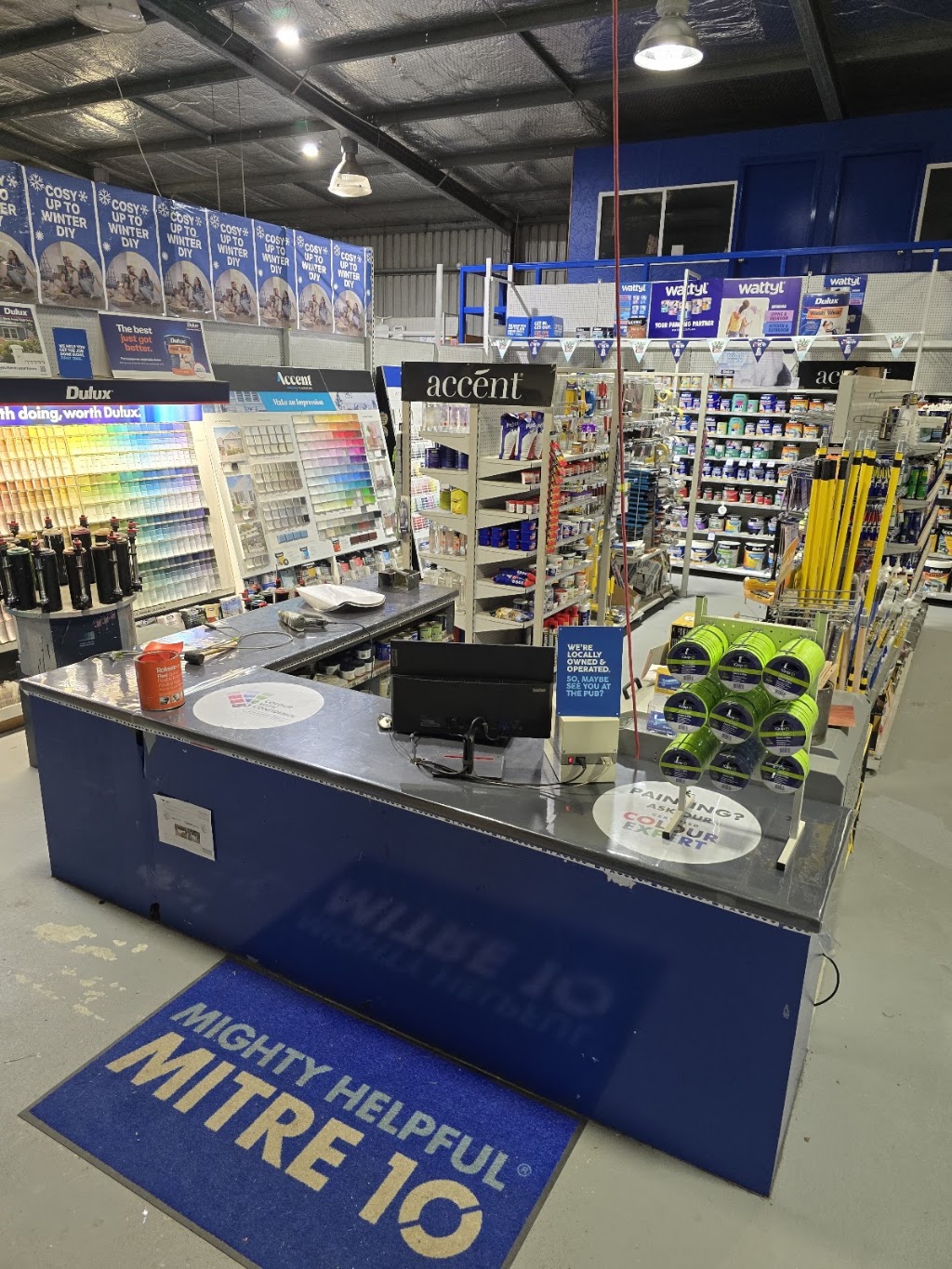 Bomaderry Mitre 10 | 54A Bolong Rd, Bomaderry NSW 2541, Australia | Phone: (02) 4421 7444