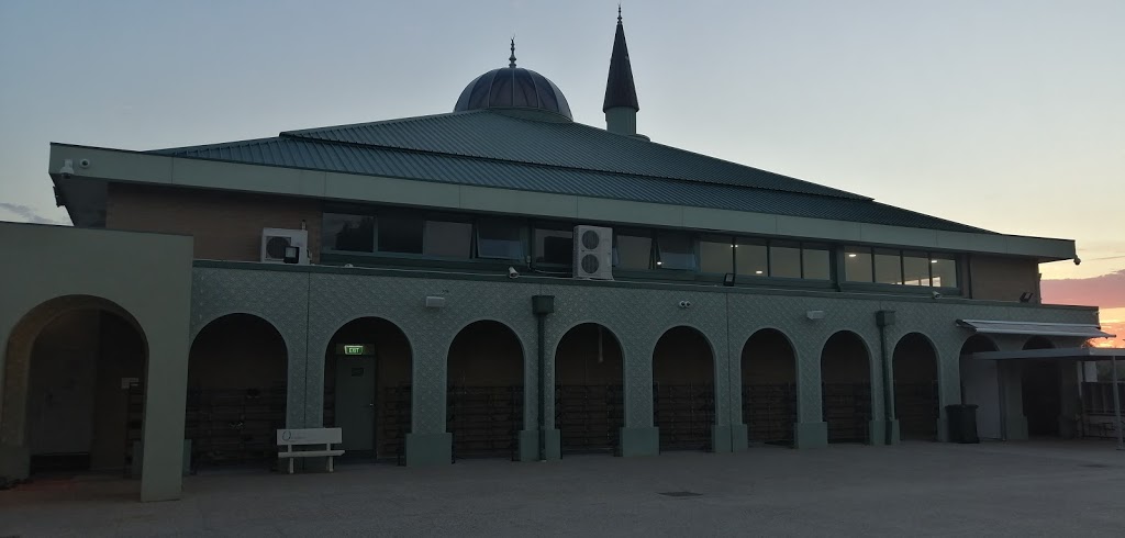 Al-Taqwa Mosque / Hoppers Crossing Mosque | 201 Sayers Rd, Truganina VIC 3029, Australia | Phone: (03) 9269 5000