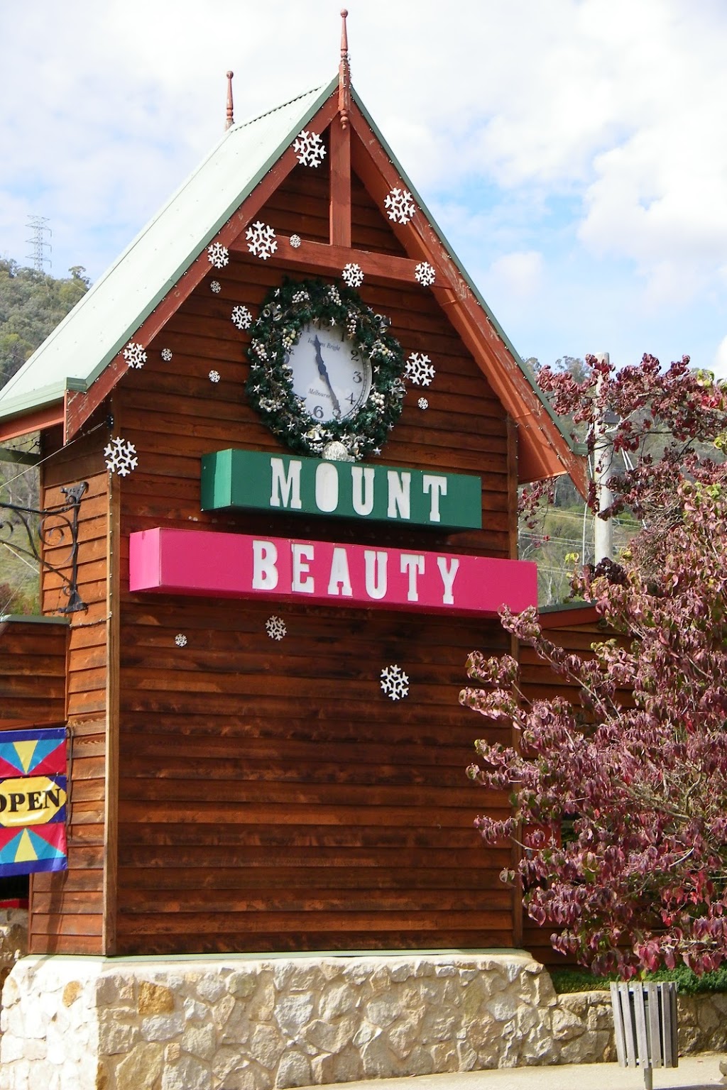 Australia Post - Mount Beauty LPO | post office | 2a Kiewa Cres, Mount Beauty VIC 3699, Australia | 0357544102 OR +61 3 5754 4102