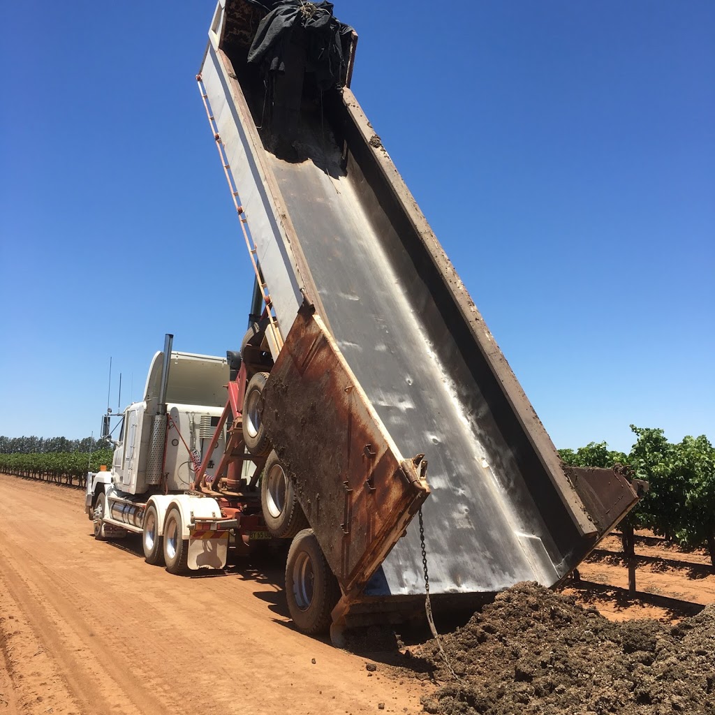 MIA Bobcat Excavator Service | 525 McNeil Rd, Leeton NSW 2705, Australia | Phone: 0428 535 145