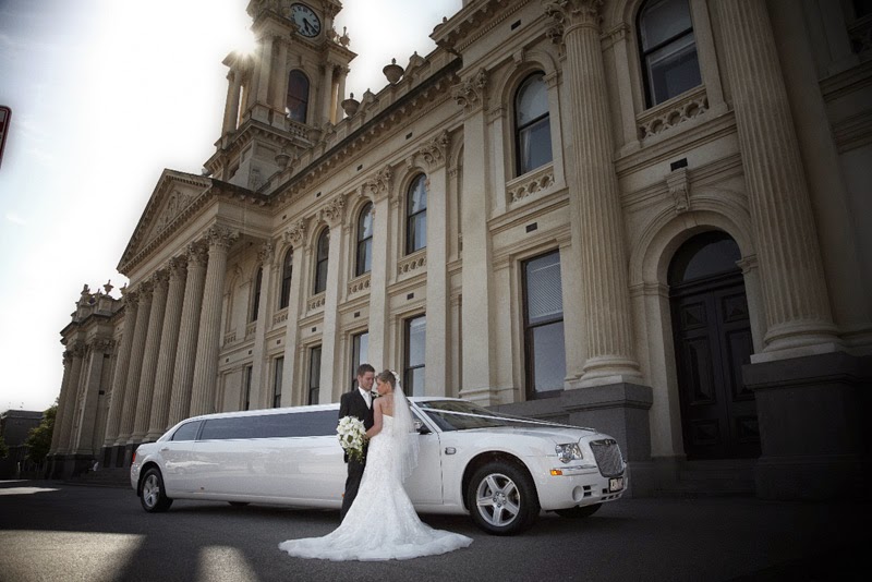 Enrik Limousines - Melbourne Limo Hire | 3A Holloway Dr, Bayswater VIC 3153, Australia | Phone: 0423 555 907