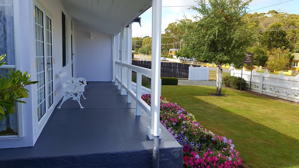 Addlestone House Bed & Breakfast | 19 Gray Rd, St Marys TAS 7215, Australia | Phone: (03) 6372 2783