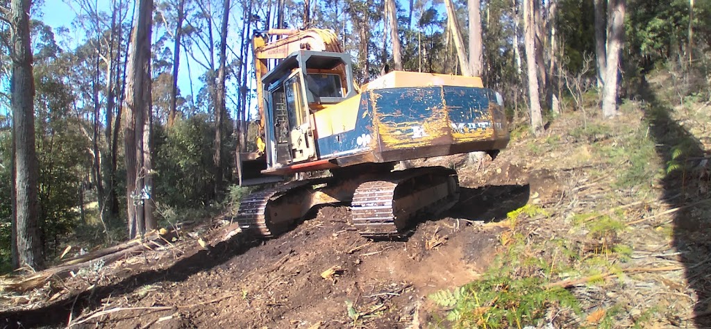 David & Kerrys Earthmoving | Brown Mountain Rd, Campania TAS 7026, Australia | Phone: 0408 357 436