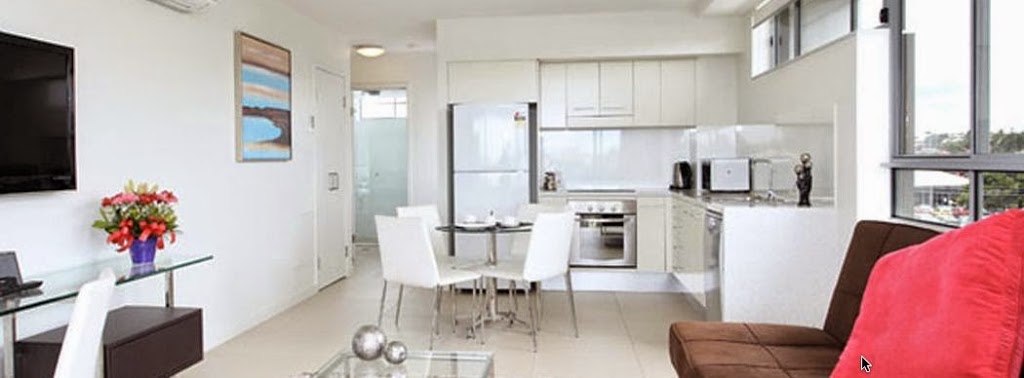 PA Apartments | 40 Wolseley St, Woolloongabba QLD 4102, Australia | Phone: (07) 3891 1742