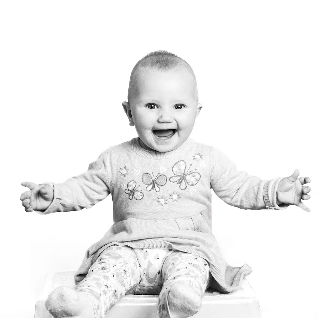 Chuckleberry Portraits | 18 Point Rd, Mooney Mooney NSW 2083, Australia | Phone: 0402 473 134