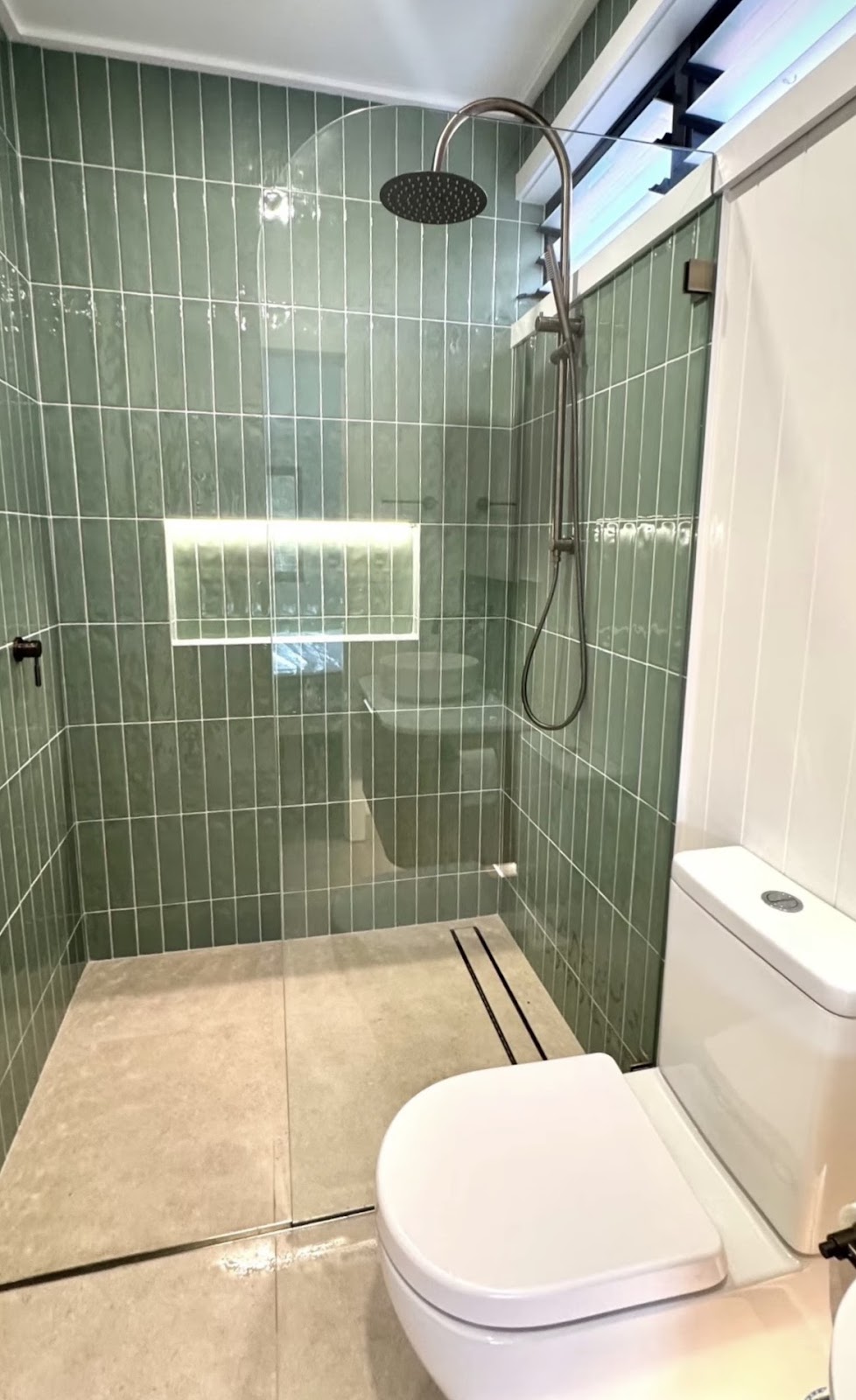 A1 Frameless - Glazing & Frameless Glass | 2-6 Kingsway, Cronulla NSW 2230, Australia | Phone: 0403 851 063