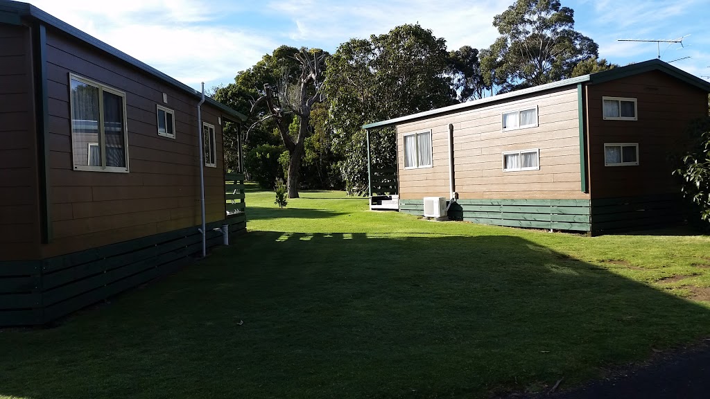 Casuarina Cabins | real estate agency | 99 N Nelson Rd, Nelson VIC 3292, Australia | 0887384105 OR +61 8 8738 4105