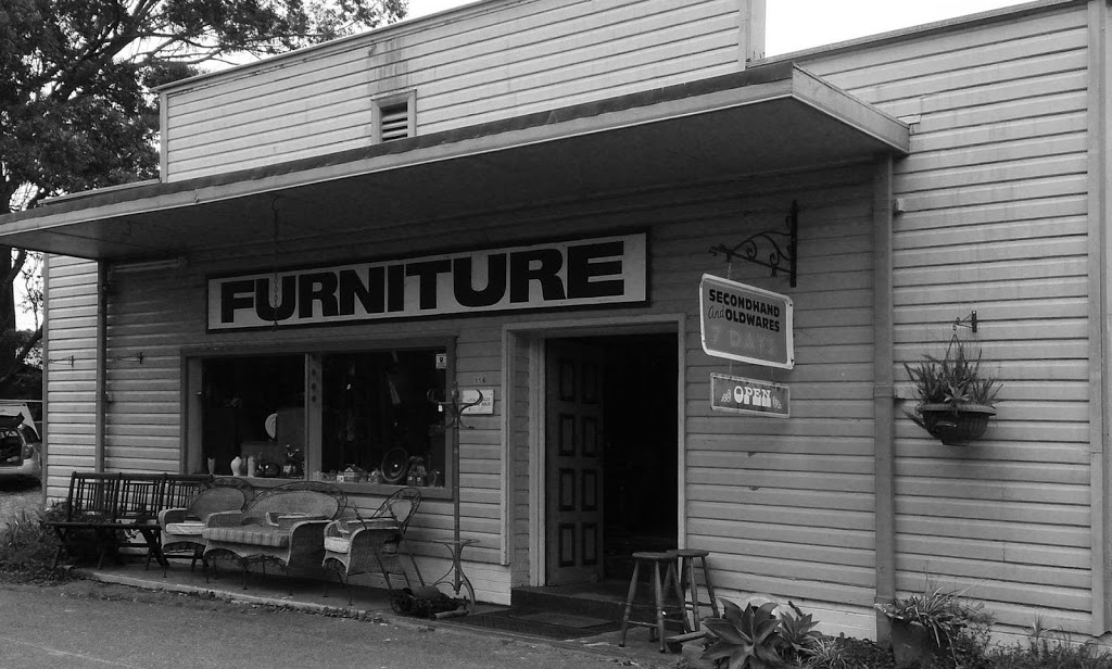 Raleigh Secondhand Barn | furniture store | 116 Old Pacific Hwy, Raleigh NSW 2454, Australia | 0266554336 OR +61 2 6655 4336