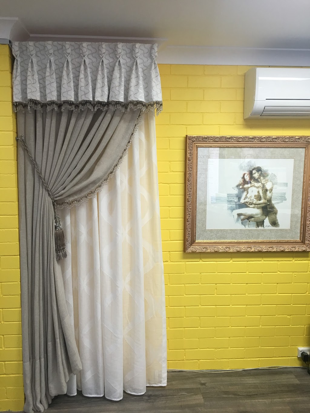 Accent Curtains PTY Ltd. | home goods store | 10/4 Garling Rd, Kings Park NSW 2148, Australia | 0288148788 OR +61 2 8814 8788