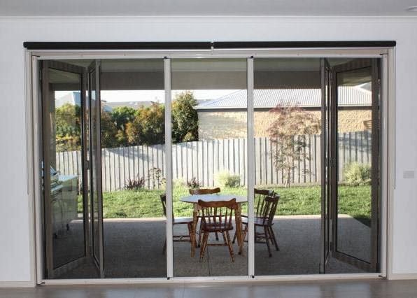 ECLIPSE RETRACTABLE SCREENS PTY.LTD. | 2/26 Boileau St, Keysborough VIC 3173, Australia | Phone: (03) 9795 1223