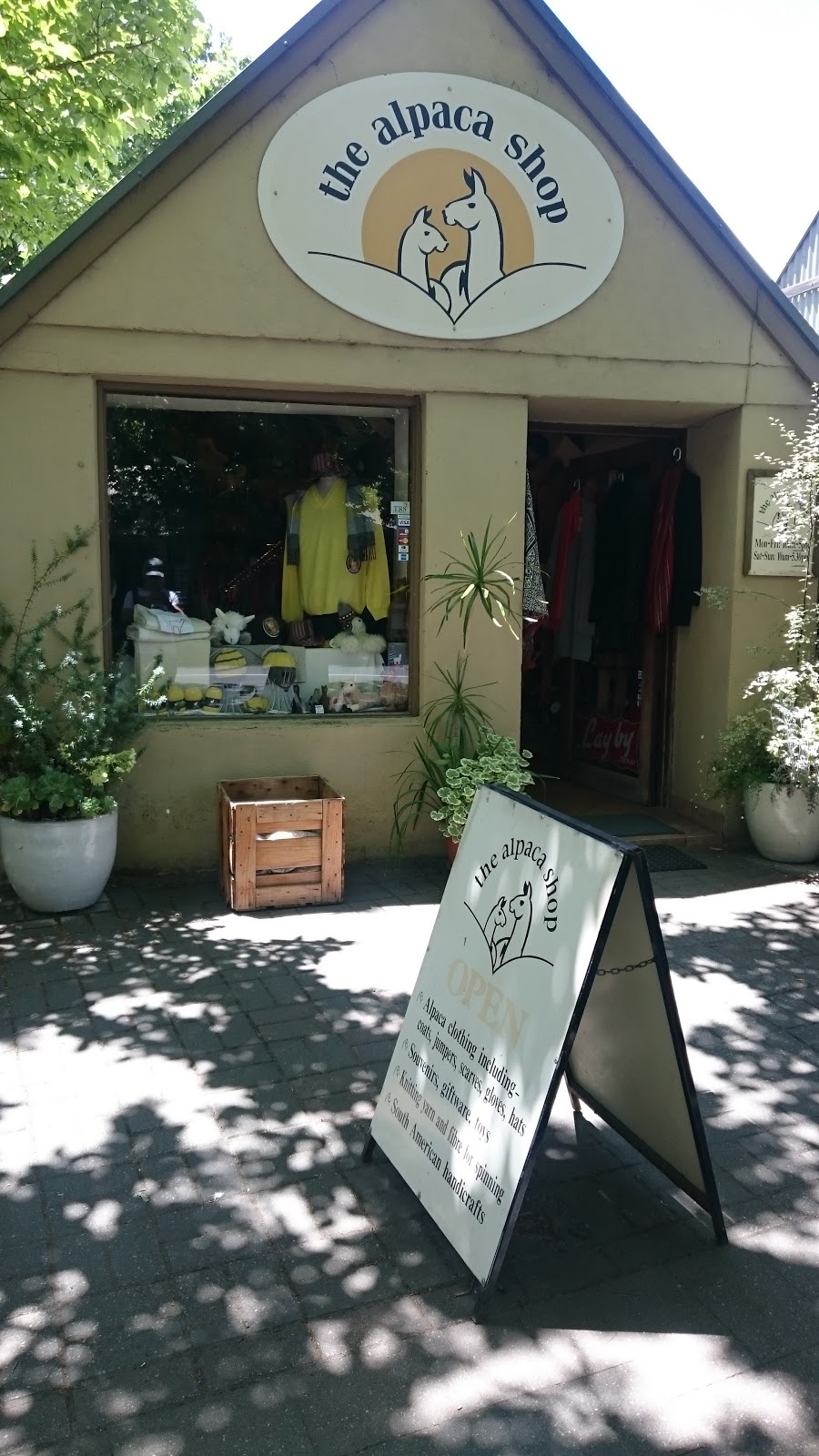 The Alpaca Shop | clothing store | Shop 4, 60 Main Street, Hahndorf SA 5245, Australia | 0883881553 OR +61 8 8388 1553